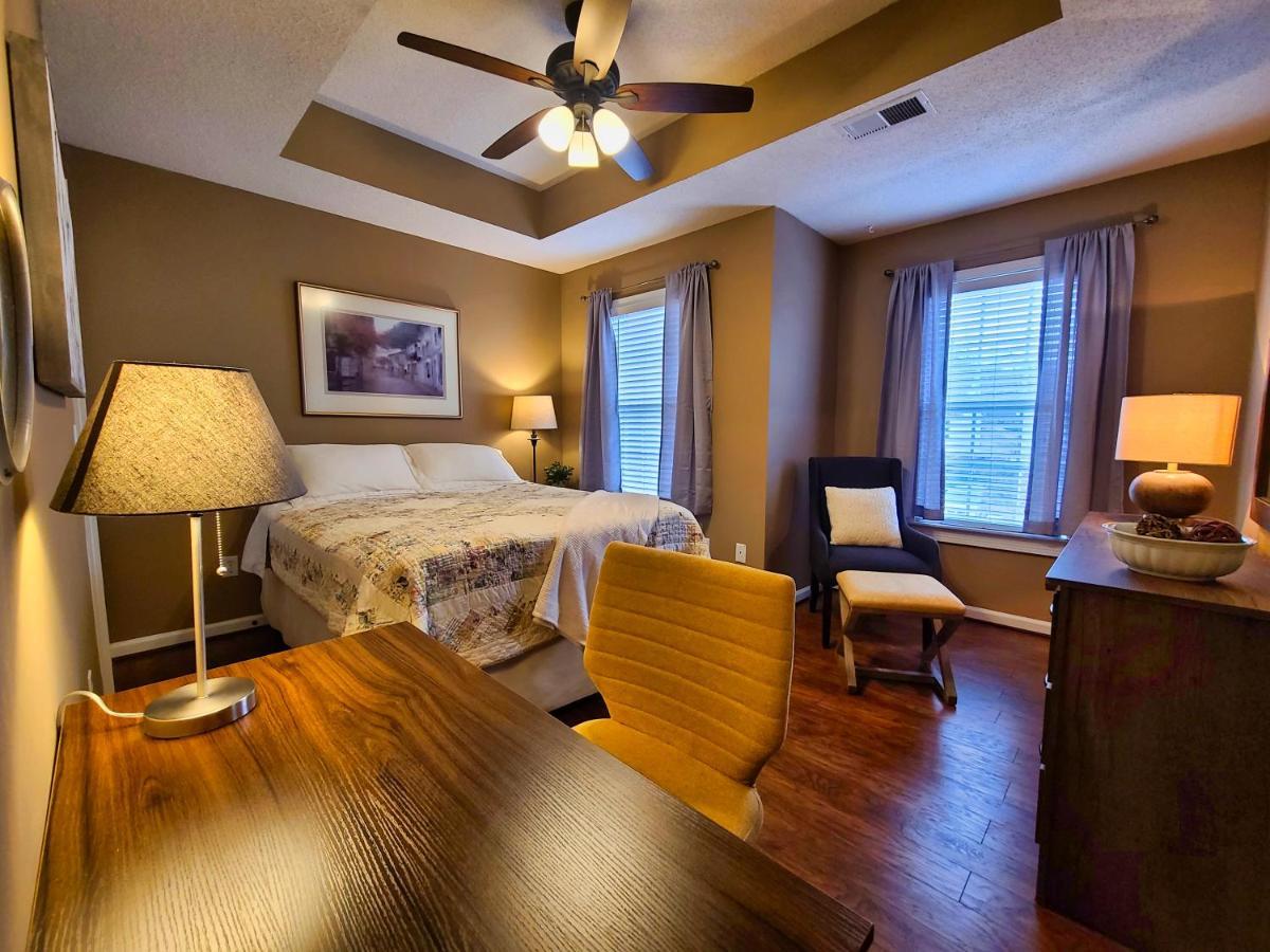 Cozy House Near Ole Miss & M-Trade! Villa Оксфорд Екстериор снимка